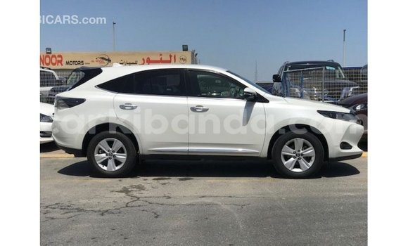 Nunua Imported Toyota Harrier Nyeupe Gari ndani ya Import - Dubai nchini Uganda Nunua Imported Toyota Harrier Nyeupe Gari ndani ya Import - Dubai nchini Uganda