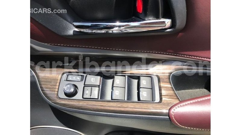 Big with watermark toyota harrier uganda import dubai 10132