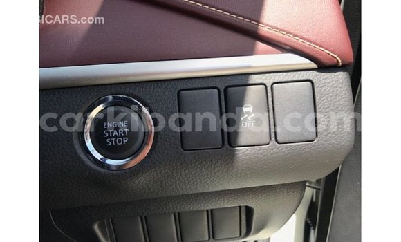 Nunua Imported Toyota Harrier Nyeupe Gari ndani ya Import - Dubai nchini Uganda Nunua Imported Toyota Harrier Nyeupe Gari ndani ya Import - Dubai nchini Uganda