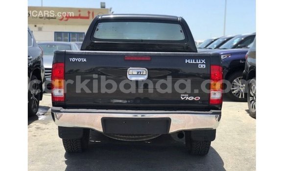 Gura Imported Toyota Hilux Black Imodoka i Import - Dubai mu Uganda Gura Imported Toyota Hilux Black Imodoka i Import - Dubai mu Uganda