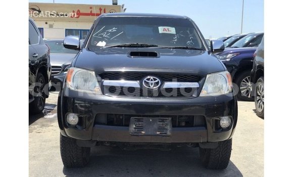 Gura Imported Toyota Hilux Black Imodoka i Import - Dubai mu Uganda Gura Imported Toyota Hilux Black Imodoka i Import - Dubai mu Uganda