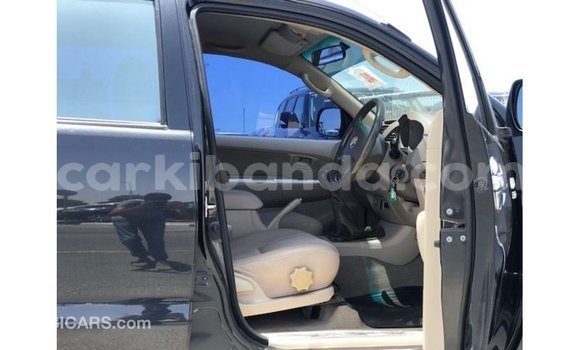 Gura Imported Toyota Hilux Black Imodoka i Import - Dubai mu Uganda Gura Imported Toyota Hilux Black Imodoka i Import - Dubai mu Uganda