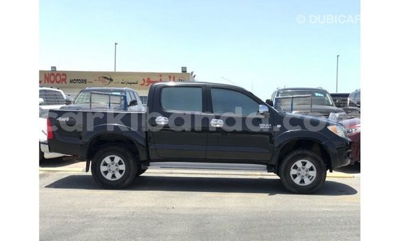 Gura Imported Toyota Hilux Black Imodoka i Import - Dubai mu Uganda Gura Imported Toyota Hilux Black Imodoka i Import - Dubai mu Uganda