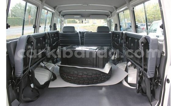 Buy Import Toyota Land Cruiser White Car in Import - Dubai in Uganda Buy Import Toyota Land Cruiser White Car in Import - Dubai in Uganda