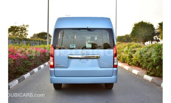 Acheter Import Voiture Toyota Hiace Bleu à Import - Dubai, Ouganda Acheter Import Voiture Toyota Hiace Bleu à Import - Dubai, Ouganda