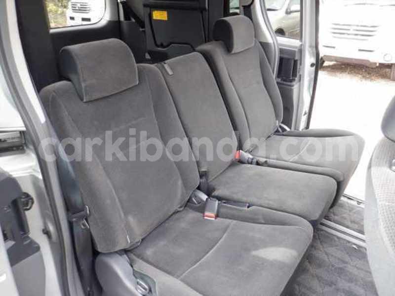 Big with watermark toyota noah uganda kampala 10162