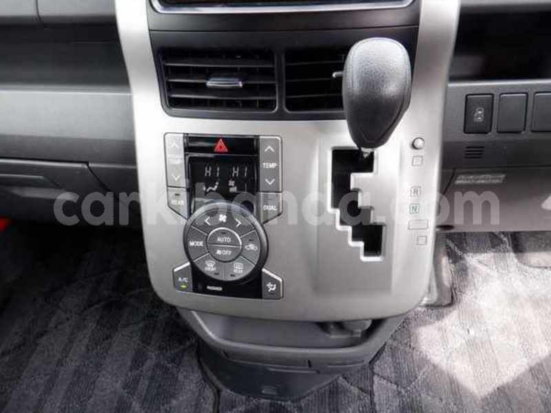 Big with watermark toyota noah uganda kampala 10162