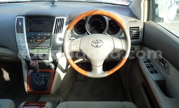 Buy Used Toyota Harrier Black Car in Kampala in Uganda Buy Used Toyota Harrier Black Car in Kampala in Uganda