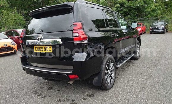 Gura Yakoze Toyota Land Cruiser Prado Other Imodoka i Kampala mu Uganda Gura Yakoze Toyota Land Cruiser Prado Other Imodoka i Kampala mu Uganda