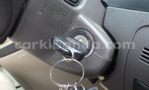 Acheter Neuf Voiture Toyota Alphard Blanc à Kampala, Ouganda Acheter Neuf Voiture Toyota Alphard Blanc à Kampala, Ouganda