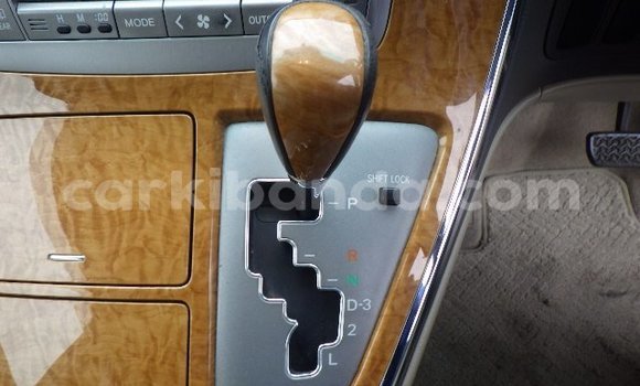 Acheter Neuf Voiture Toyota Alphard Blanc à Kampala, Ouganda Acheter Neuf Voiture Toyota Alphard Blanc à Kampala, Ouganda