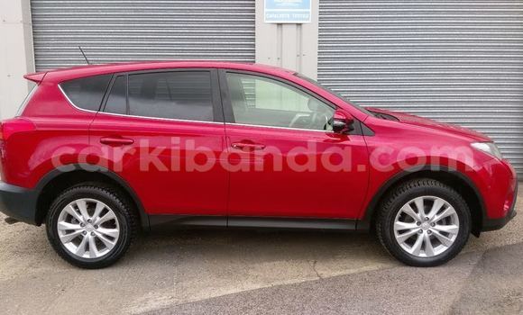Nunua Ilio tumika Toyota RAV4 Nyekundu Gari ndani ya Kampala nchini Uganda Nunua Ilio tumika Toyota RAV4 Nyekundu Gari ndani ya Kampala nchini Uganda