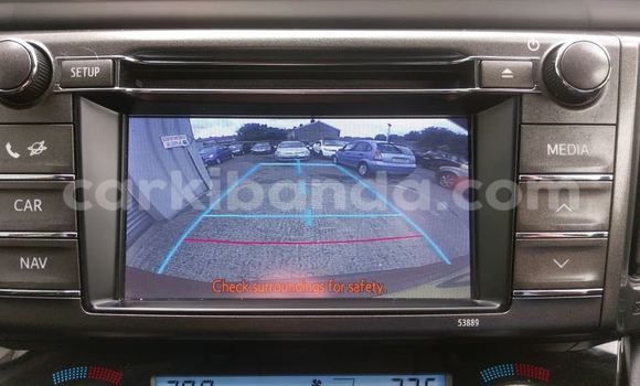 Nunua Ilio tumika Toyota RAV4 Nyekundu Gari ndani ya Kampala nchini Uganda Nunua Ilio tumika Toyota RAV4 Nyekundu Gari ndani ya Kampala nchini Uganda
