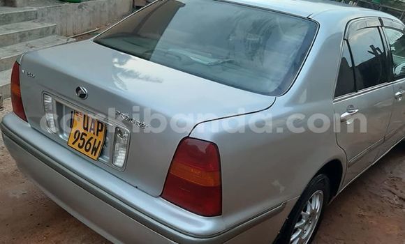 Gura Yakoze Toyota Progres Silver Imodoka i Kampala mu Uganda Gura Yakoze Toyota Progres Silver Imodoka i Kampala mu Uganda