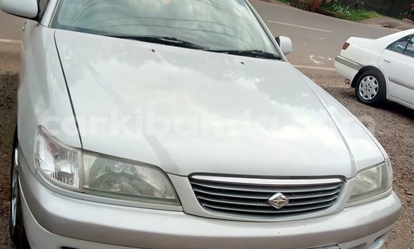 Acheter Occasion Voiture Toyota Premio Blanc à Kampala, Ouganda Acheter Occasion Voiture Toyota Premio Blanc à Kampala, Ouganda