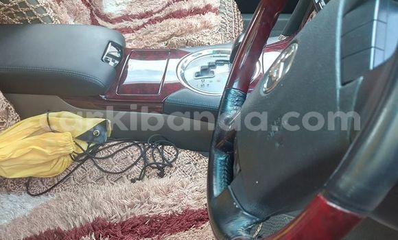 Acheter Occasion Voiture Toyota Mark X Gris à Kampala, Ouganda Acheter Occasion Voiture Toyota Mark X Gris à Kampala, Ouganda