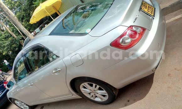 Acheter Occasion Voiture Toyota Mark X Gris à Kampala, Ouganda Acheter Occasion Voiture Toyota Mark X Gris à Kampala, Ouganda