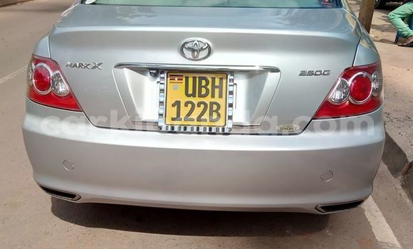 Acheter Occasion Voiture Toyota Mark X Gris à Kampala, Ouganda Acheter Occasion Voiture Toyota Mark X Gris à Kampala, Ouganda