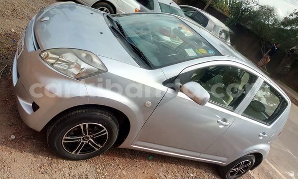 Gura Yakoze Toyota Passo Silver Imodoka i Kampala mu Uganda