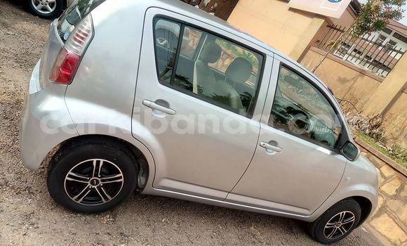 Acheter Occasion Voiture Toyota Passo Gris à Kampala, Ouganda Acheter Occasion Voiture Toyota Passo Gris à Kampala, Ouganda