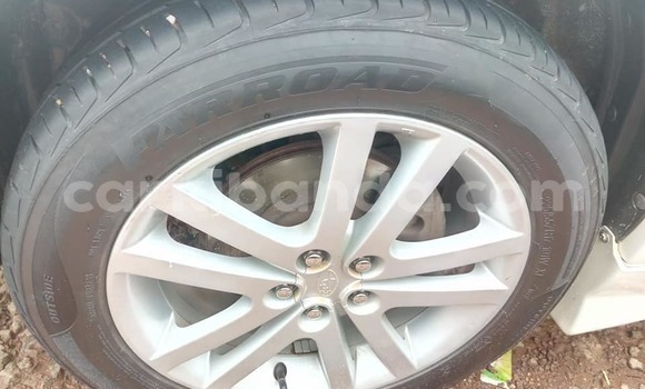 Acheter Occasion Voiture Subaru Forester Blanc à Kampala, Ouganda Acheter Occasion Voiture Subaru Forester Blanc à Kampala, Ouganda