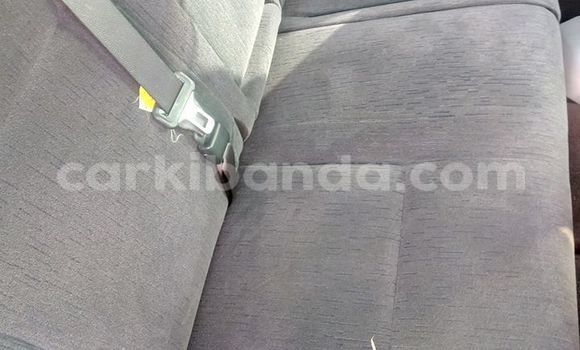 Acheter Occasion Voiture Toyota Premio Bleu à Kampala, Ouganda Acheter Occasion Voiture Toyota Premio Bleu à Kampala, Ouganda