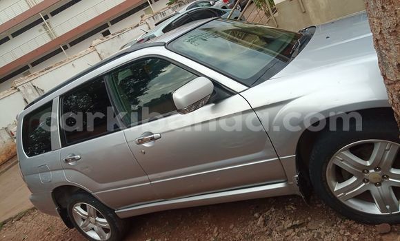 Acheter Occasion Voiture Subaru Forester Gris à Kampala, Ouganda Acheter Occasion Voiture Subaru Forester Gris à Kampala, Ouganda