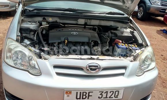 Acheter Occasion Voiture Toyota Runx Gris à Kampala, Ouganda Acheter Occasion Voiture Toyota Runx Gris à Kampala, Ouganda