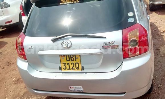 Acheter Occasion Voiture Toyota Runx Gris à Kampala, Ouganda Acheter Occasion Voiture Toyota Runx Gris à Kampala, Ouganda
