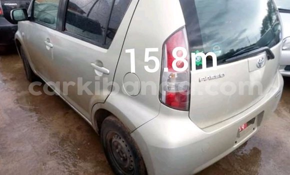 Acheter Occasion Voiture Toyota Passo Gris à Kampala, Ouganda