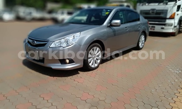 Gura Nshya Subaru Legacy Blue Imodoka i Kampala mu Uganda Gura Nshya Subaru Legacy Blue Imodoka i Kampala mu Uganda