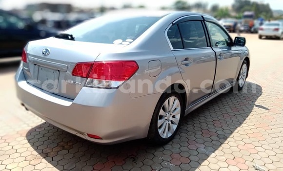 Gura Nshya Subaru Legacy Blue Imodoka i Kampala mu Uganda Gura Nshya Subaru Legacy Blue Imodoka i Kampala mu Uganda