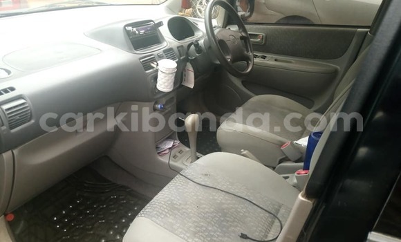 Nunua Ilio tumika Toyota Spacio Nyeusi Gari ndani ya Kampala nchini Uganda Nunua Ilio tumika Toyota Spacio Nyeusi Gari ndani ya Kampala nchini Uganda