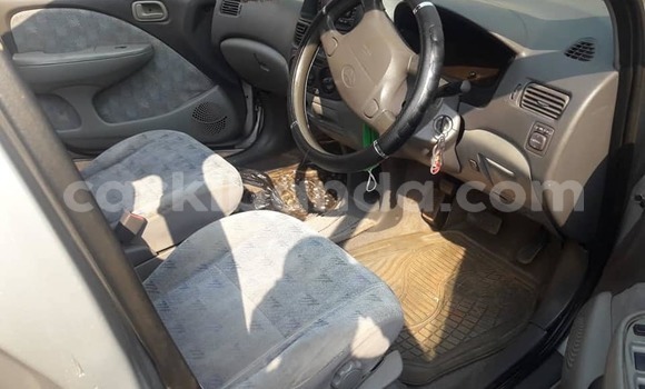 Nunua Ilio tumika Toyota Raum Fedha Gari ndani ya Kampala nchini Uganda Nunua Ilio tumika Toyota Raum Fedha Gari ndani ya Kampala nchini Uganda