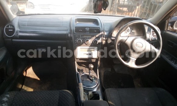 Nunua Ilio tumika Toyota Altezza Fedha Gari ndani ya Kampala nchini Uganda Nunua Ilio tumika Toyota Altezza Fedha Gari ndani ya Kampala nchini Uganda
