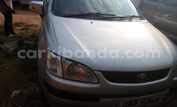 Nunua Ilio tumika Toyota Spacio Fedha Gari ndani ya Kampala nchini Uganda Nunua Ilio tumika Toyota Spacio Fedha Gari ndani ya Kampala nchini Uganda