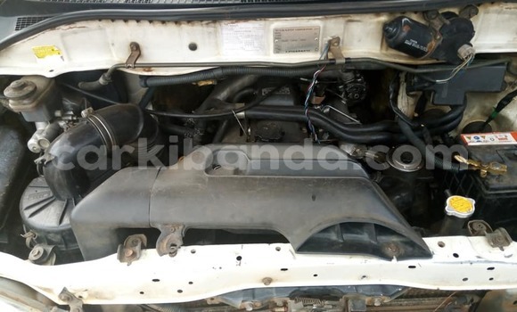 Nunua Ilio tumika Toyota Regius Fedha Gari ndani ya Adjumani nchini Kaskazini Nunua Ilio tumika Toyota Regius Fedha Gari ndani ya Adjumani nchini Kaskazini