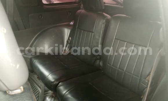 Nunua Ilio tumika Toyota RAV4 Fedha Gari ndani ya Adjumani nchini Kaskazini Nunua Ilio tumika Toyota RAV4 Fedha Gari ndani ya Adjumani nchini Kaskazini