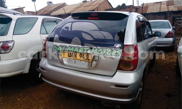 Nunua Ilio tumika Toyota Nadia Fedha Gari ndani ya Adjumani nchini Kaskazini Nunua Ilio tumika Toyota Nadia Fedha Gari ndani ya Adjumani nchini Kaskazini