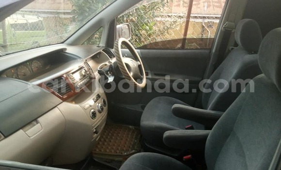 Nunua Ilio tumika Toyota Noah Fedha Gari ndani ya Adjumani nchini Kaskazini Nunua Ilio tumika Toyota Noah Fedha Gari ndani ya Adjumani nchini Kaskazini
