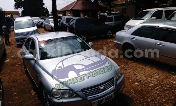 Gura Yakoze Toyota Mark X Silver Imodoka i Adjumani mu Northern Gura Yakoze Toyota Mark X Silver Imodoka i Adjumani mu Northern