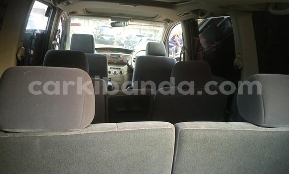 Nunua Ilio tumika Toyota Nadia Fedha Gari ndani ya Adjumani nchini Kaskazini Nunua Ilio tumika Toyota Nadia Fedha Gari ndani ya Adjumani nchini Kaskazini