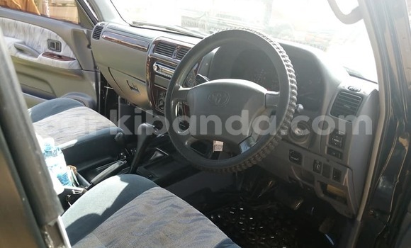 Nunua Ilio tumika Toyota Land Cruiser Nyeusi Gari ndani ya Adjumani nchini Kaskazini Nunua Ilio tumika Toyota Land Cruiser Nyeusi Gari ndani ya Adjumani nchini Kaskazini