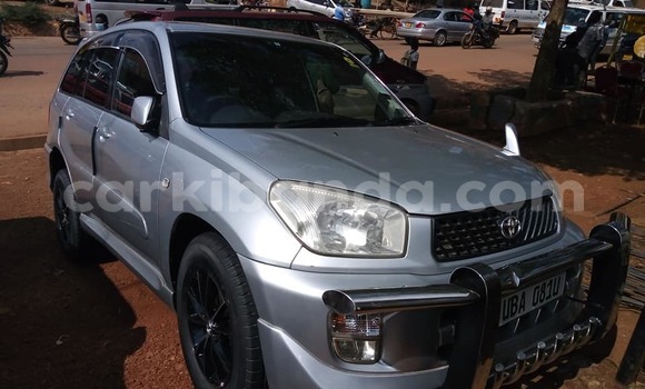Nunua Ilio tumika Toyota RAV4 Fedha Gari ndani ya Adjumani nchini Kaskazini Nunua Ilio tumika Toyota RAV4 Fedha Gari ndani ya Adjumani nchini Kaskazini