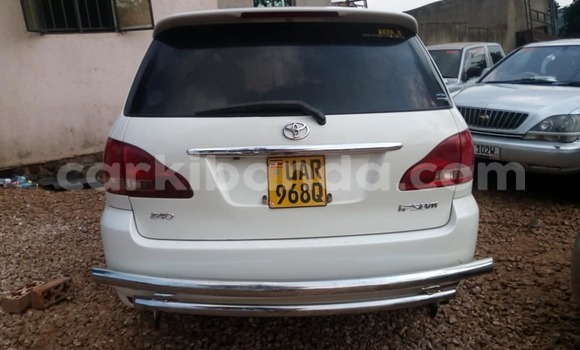 Acheter Occasion Voiture Toyota Ipsum Blanc à Adjumani, Nord