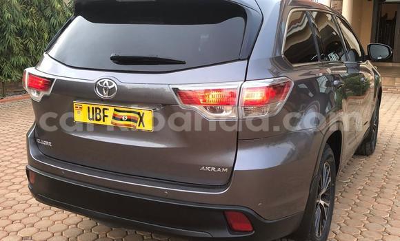 Gura Yakoze Toyota Kluger Other Imodoka i Kampala mu Uganda Gura Yakoze Toyota Kluger Other Imodoka i Kampala mu Uganda