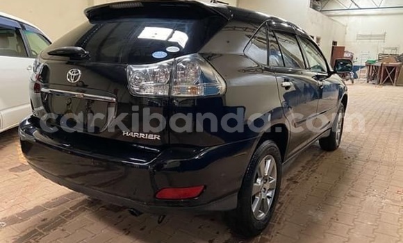 Gura Nshya Toyota Harrier Black Imodoka i Kampala mu Uganda Gura Nshya Toyota Harrier Black Imodoka i Kampala mu Uganda