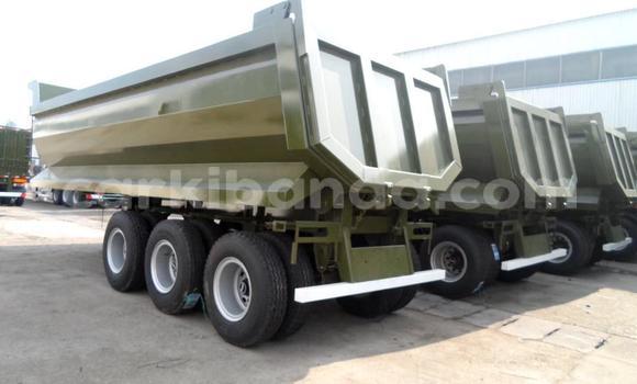 Gura Imported Howo Sinotruk Green Ikamyo i Kampala mu Uganda