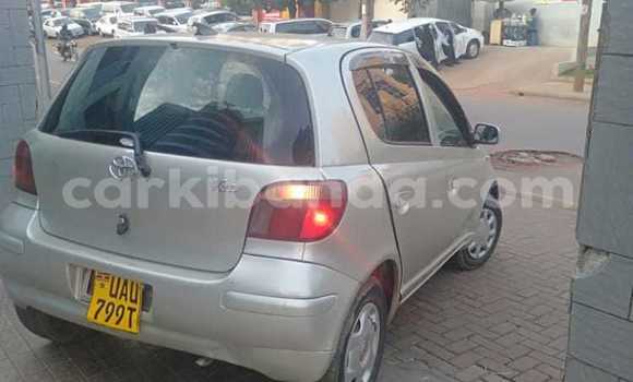Nunua Ilio tumika Toyota Vitz Nyingine Gari ndani ya Kampala nchini Uganda Nunua Ilio tumika Toyota Vitz Nyingine Gari ndani ya Kampala nchini Uganda