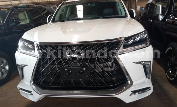 Gura Nshya Lexus LX 570 White Imodoka i Kampala mu Uganda Gura Nshya Lexus LX 570 White Imodoka i Kampala mu Uganda